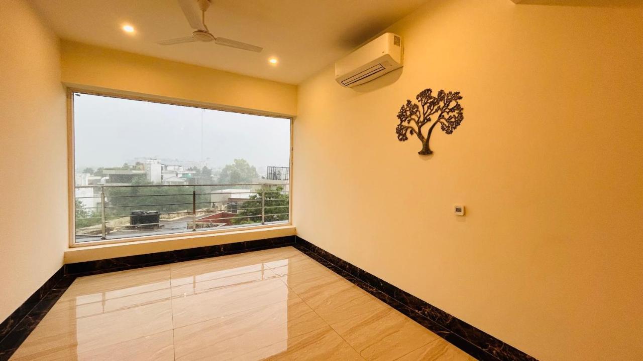 Amahi Inn Gurgaon Exterior foto